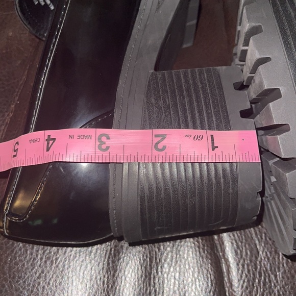 GUESS Plataform Loafers NWT - Picture 8 of 10